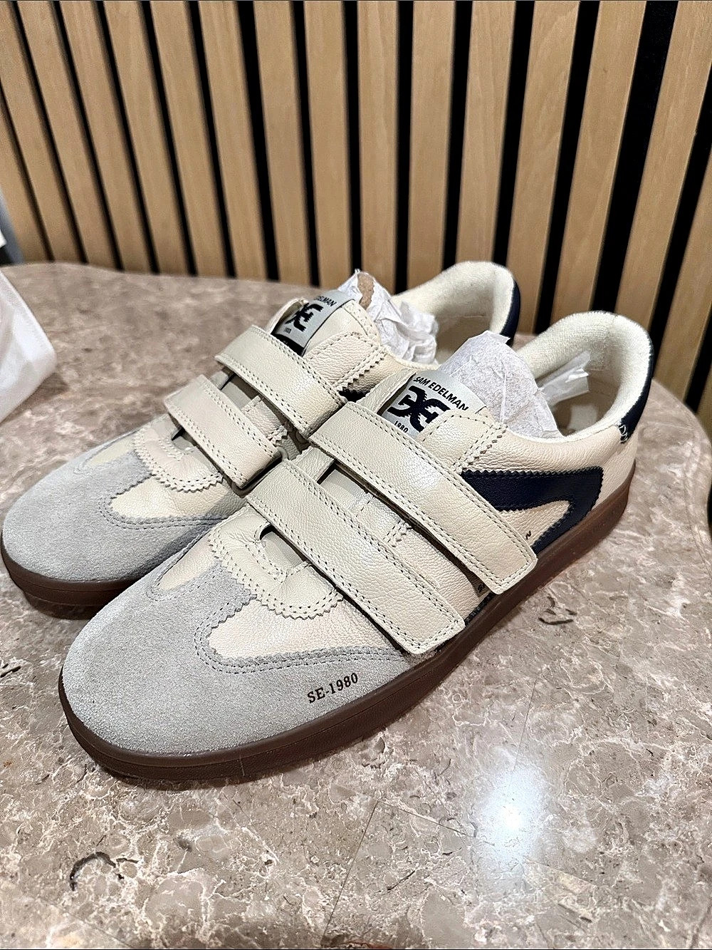 Sam Edelman Talia Sneaker (SE-1980) ) Velcro Sneakers in Cream & Blue Sz10 NWOB